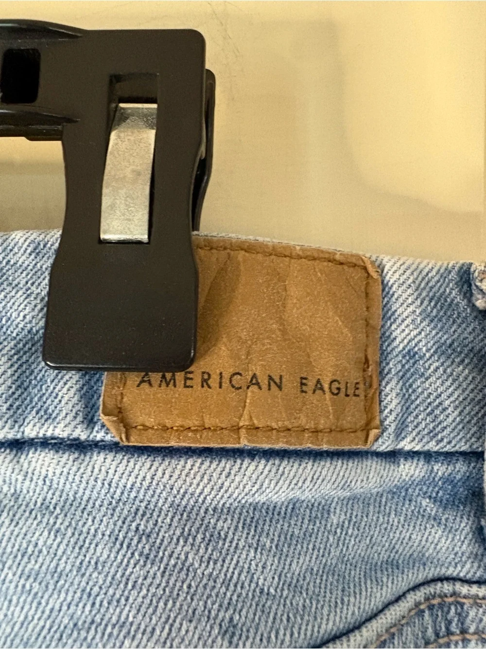 American Eagle Jeans Womens 10 Long Blue Denim Curvy Mom Jean Strigid High Rise